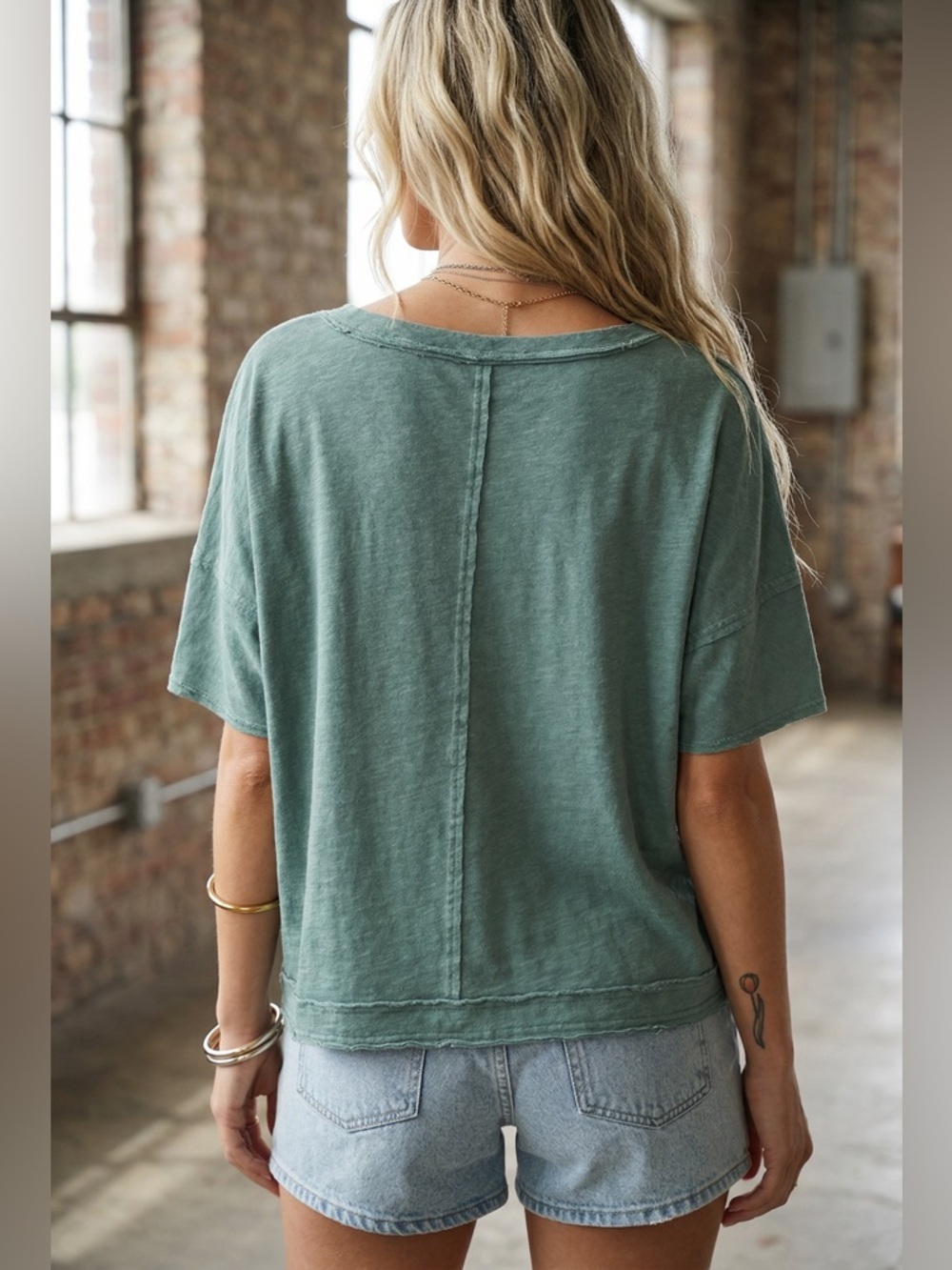 NWT Washed V-Neck Loose Fit Relaxed Tee T-Shirt Top - Picture 4 of 5